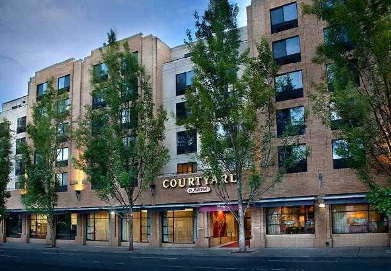 Courtyard Portland Downtown / Convention Center Hotel Екстериор снимка