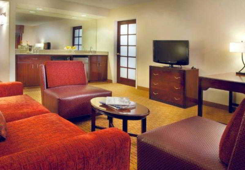 Courtyard Portland Downtown / Convention Center Hotel Екстериор снимка
